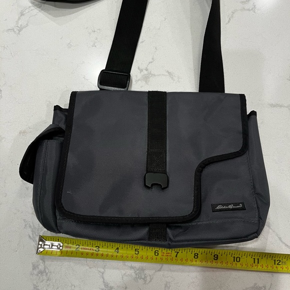 Eddie Bauer Cross body bag - Picture 5 of 6